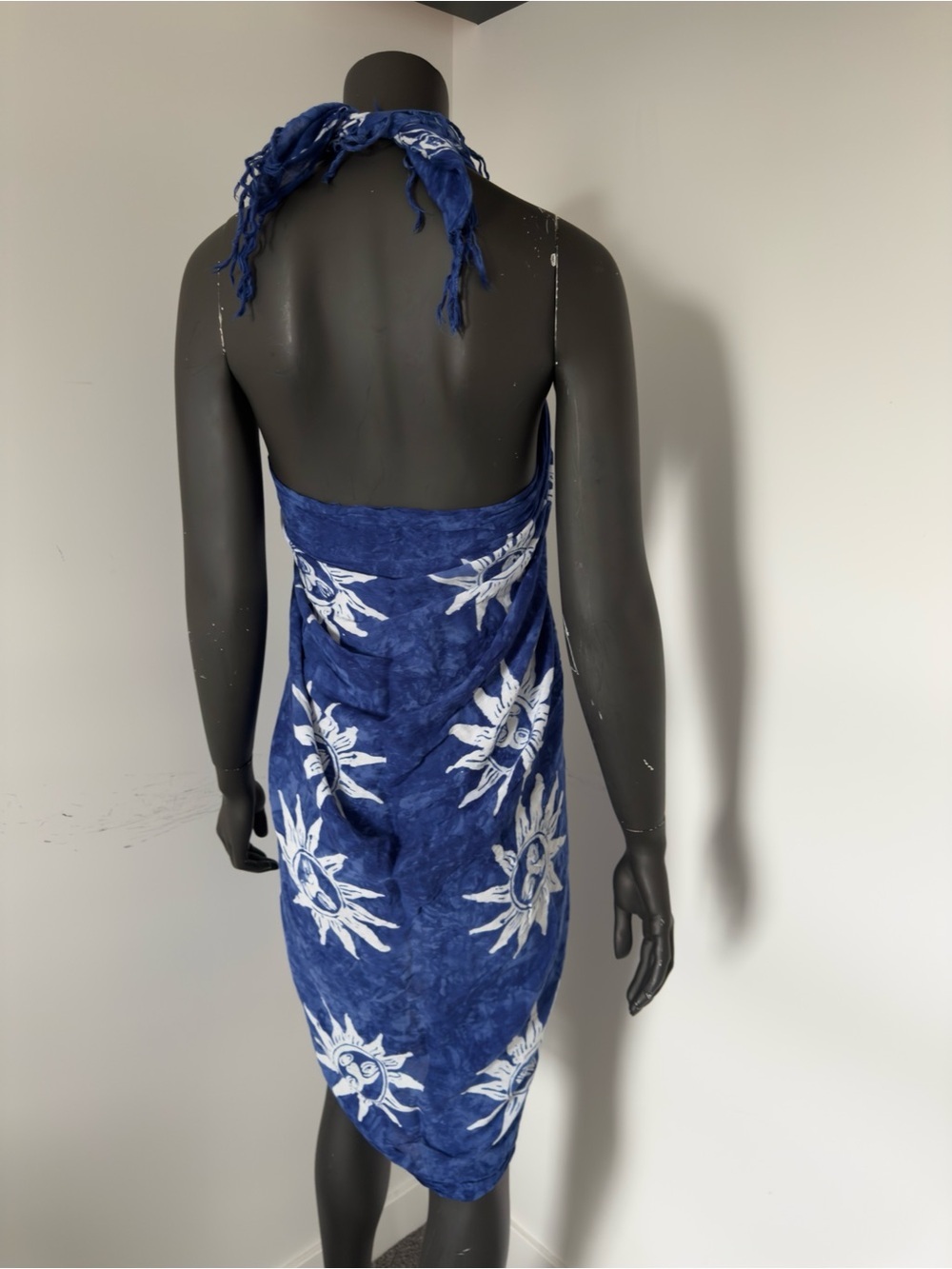 213. Blue Sun Motif Beach Sarong Wrap 68X43.5 - Picture 5 of 7